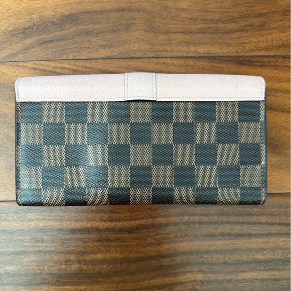 Vintage Authentic Louis Vuitton Damier Ebene Magnolia Rose Pink Clapton Wallet - Picture 4 of 17